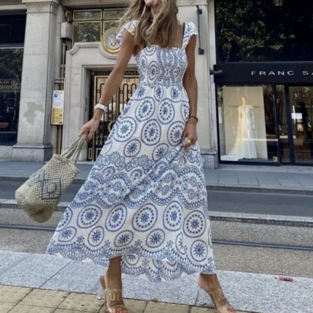 NWT  ZARA openwork Embroidered Blue and White Summer dress size S ruffle sleeves